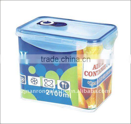 Vacuum food container