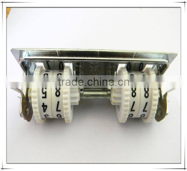 Brass billiard scoreboard for cue rack