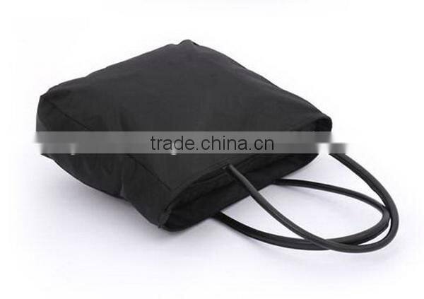 Newest hot sell cheap paper shopping bags