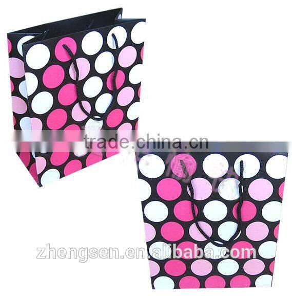 white paper bag with custom LOGO for promotion