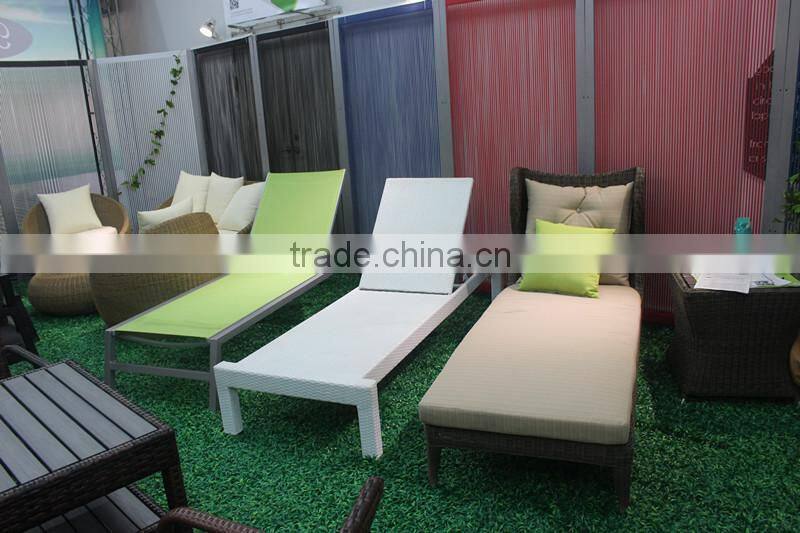 modern design outdoor furniture synthetic rattan chaise lounge with wheel