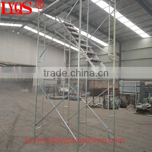 Steel tubular heavy duty walk-thru frame scaffolding