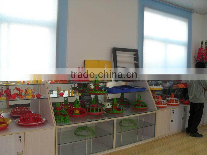 China Made Durable Galvanized Blue HM-T12 Rabbit Nipple Drinker Sold at Cost