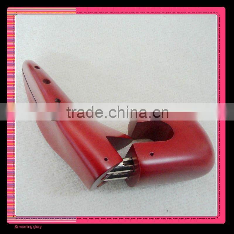 LN2 wooden shoes tree red shoes tree