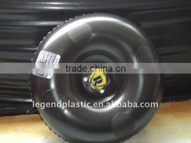 Inflatable cold resistant snow tube with slip patch