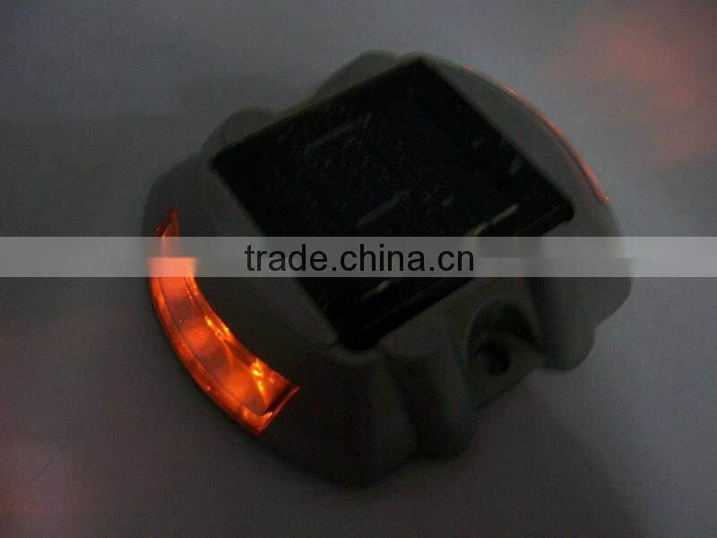 2015 hot sale colorful solar road stud with strong reflector