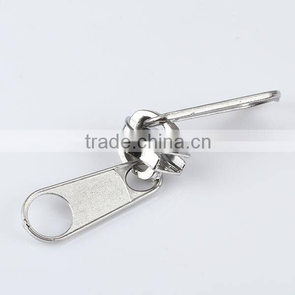 Magnet and lead free double puller non lock slider