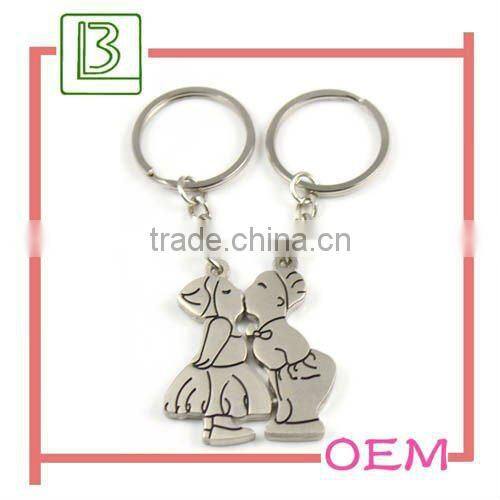 metal key chain couple for wedding souvenirs gifts in China from Dongguan