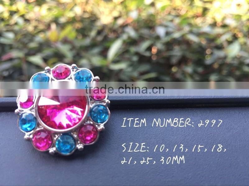 2016 rhinestone acrylic plastic colorful button sewing with shank bulk cheap high quality button flower center