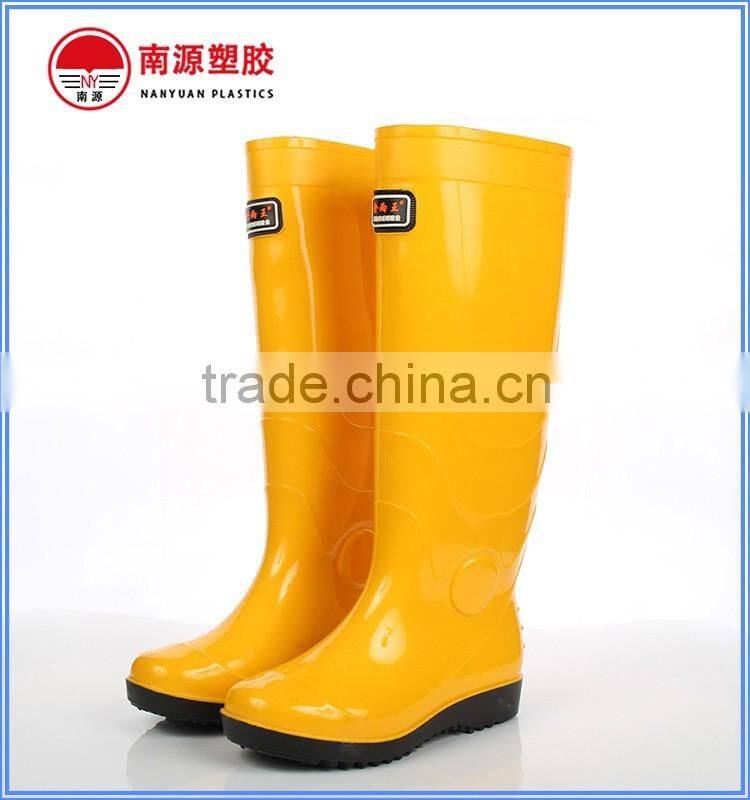 Yellow lightweight fishing work PVC rain boots wholesale