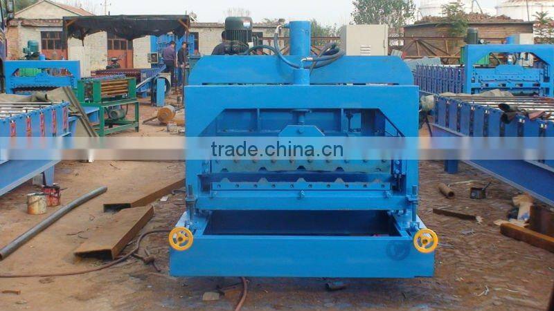 Glazed tile roll forming machine