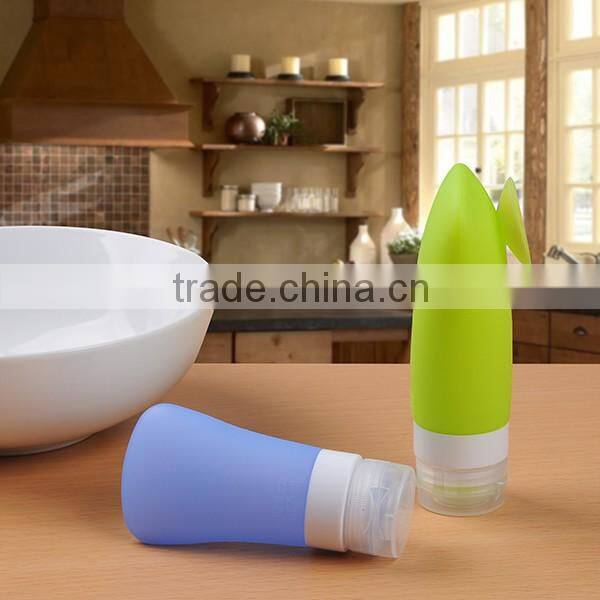BPA Free Hot Selling Customized Size Silicone Lady Lotion Bottle, Silicone Travel Size Squeeze Bottle, Silicone Shampoo Bottle