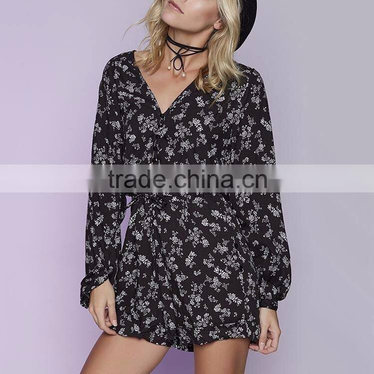 Wholesales clothing v neckline long sleeve silver print woman black jumpsuits