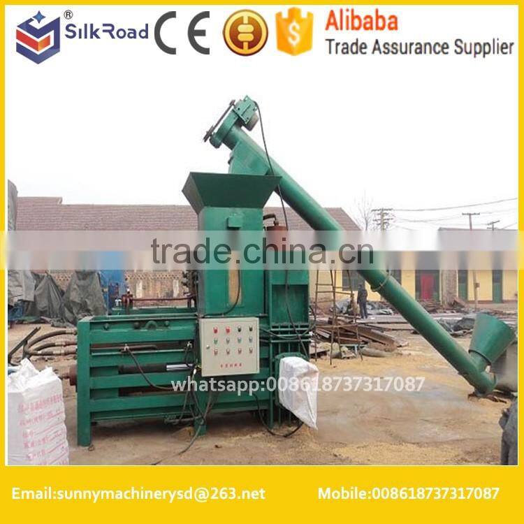 Hydraulic horizontal automatic wood chips sawdust baling and bagging machines