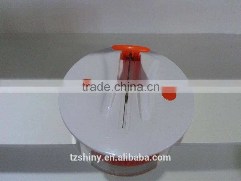 2016 Plastic Large Size Salad Spinner with mandoline slicer Multifunctional salad spinner