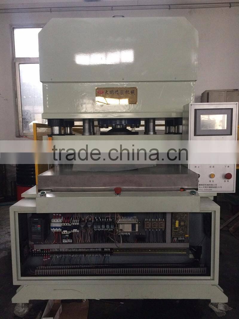 polyurethane foam machine for cutting sheet material