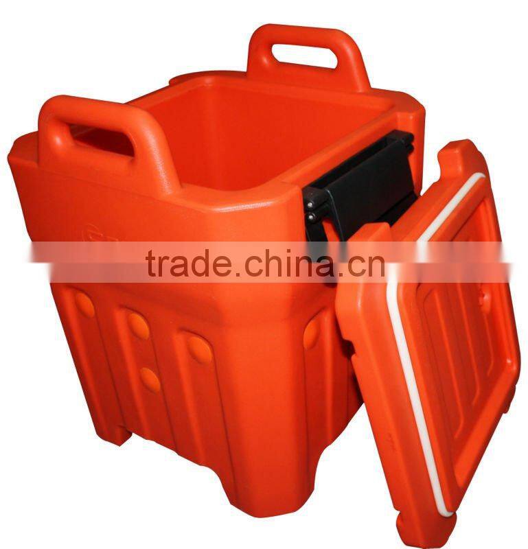 Various insulated storage container for soup