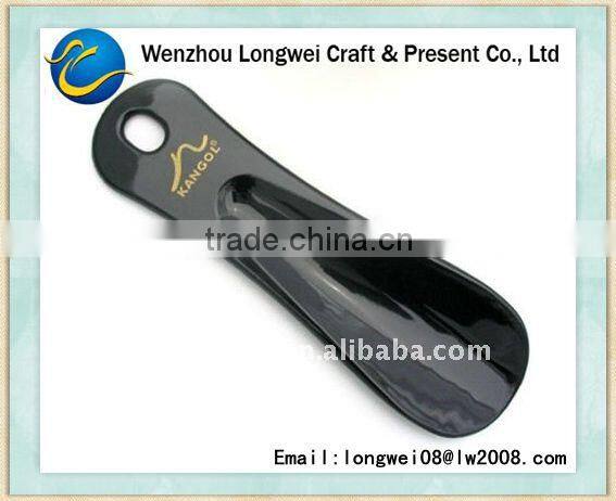 logo engraving painted long wood shoe horn with rope