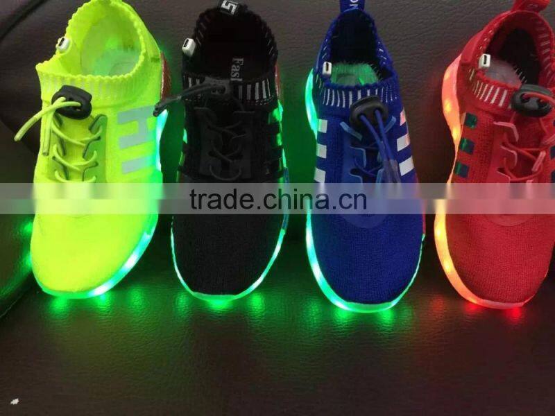 Hot selling led kids light shoes with USB charge fashion led light up kids sport shoes
