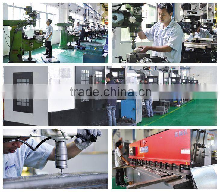 Flexible Sprue Picker Robot Arm with gripper