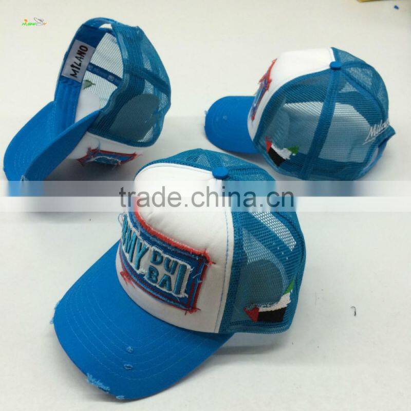 Nice short brim cotton/polyester five panel snapback closure ventilated mesh cap with applique black 3D embroidery