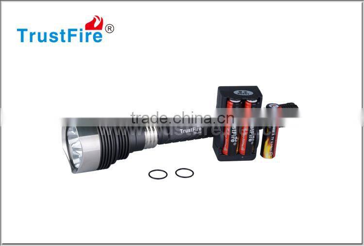 TrustFire TR-J16 5*cree XM-L 2 leds 4500 Lumens rechargeable camping Led Flashlight