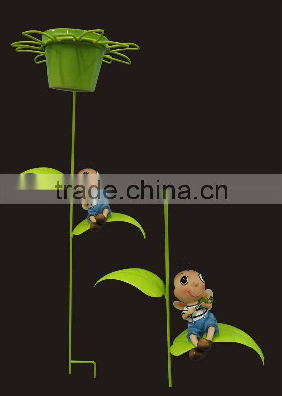 2014 new design cute cartoon boy reading with flower planter ceramic pot garden decoration