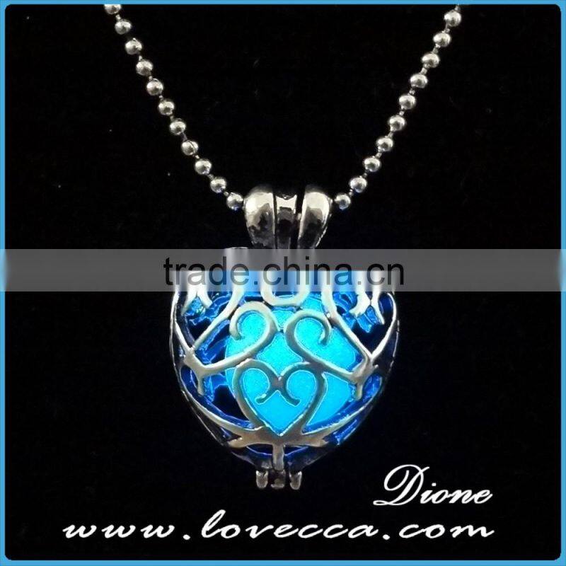 Wholesale high quality jewerly hollow pendant glowing in the dark
