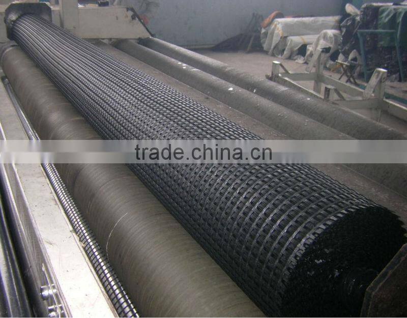 Biaxial plastic geogrid for road construction