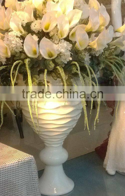 Fiberglass planter pot