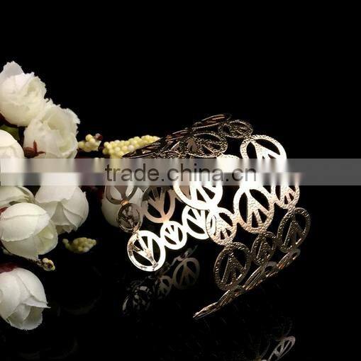 Wide hollow cuff bangle European big brand metal cuff bangle jewelry for her gifts 2016