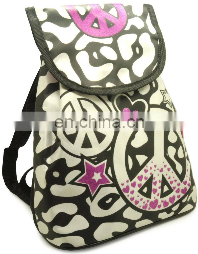 DIY Drawing backpack for kids with clour markers