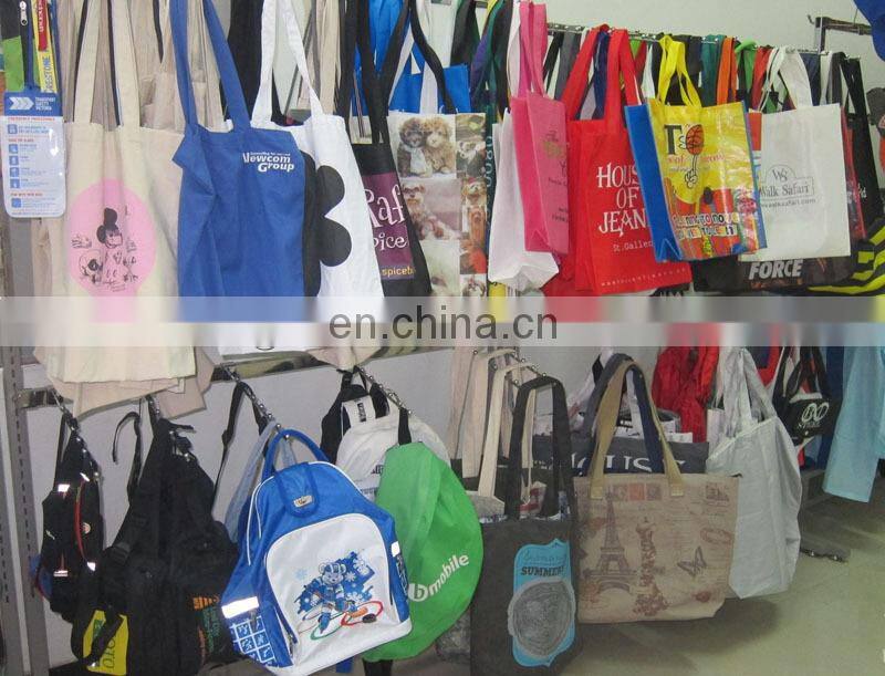 2017 wholesale Nylon simple cosmetic bag personalized