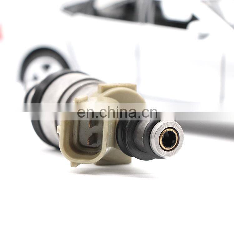 Auto engine parts Gray 4 Hole 23250-62030 23209-62030 For 1996-1998 Toyota 4Runner Fuel Injector