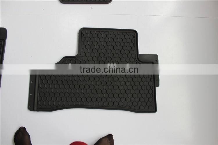 Automotive multi-season protection floor mat liner for Hyundai Santafe
