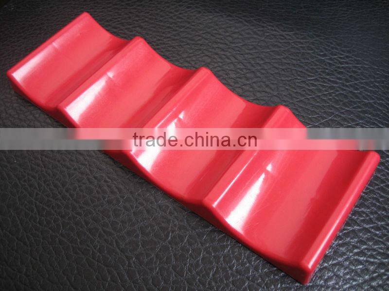 Plastic simple display stand for canned beer