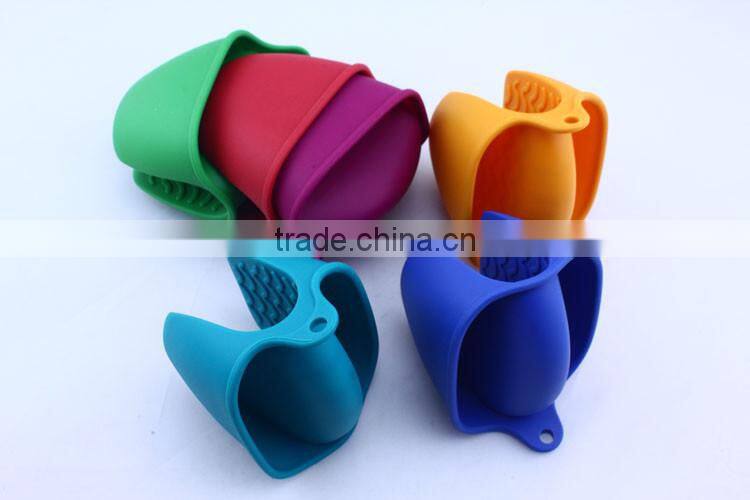 New design colorful good quality durable silicone heat resist cook gloves