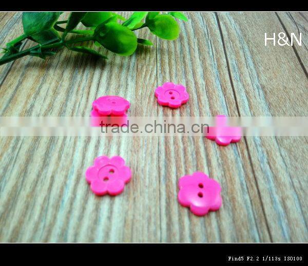 14mm 2-hole flower shaped resin button for shirt