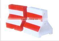 820mm Water filled red plastic barrier supplier