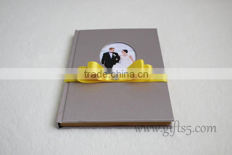 Wedding guest books wiht Silk Covor