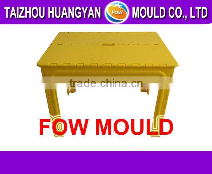 Foldable plastic table mould
