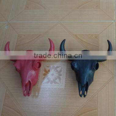 2017 North American and Europe trendy green and gold resin bull