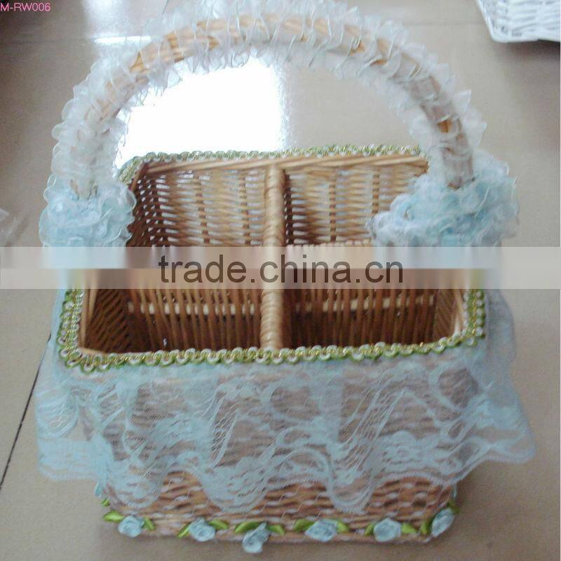 Natural Wicker bottle basket with laced rim and handle (factory supplier)