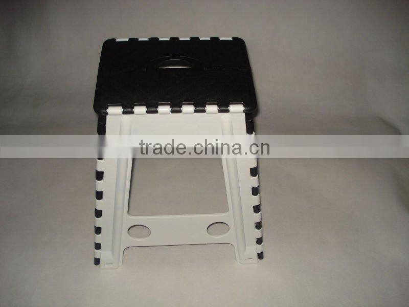 Colorful hand-held cheap outdoor plastic folding stool,for washing car,fishing,traveling.