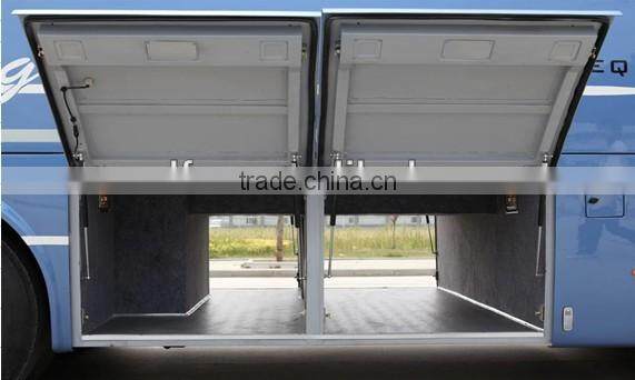 Dongfeng Coach Bus EQ6800LHT with 35 Seats for Sale