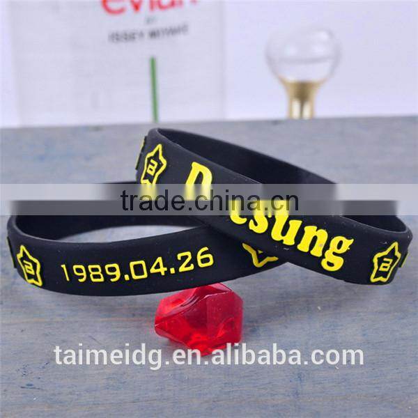2015 promotional custom customised bracelet