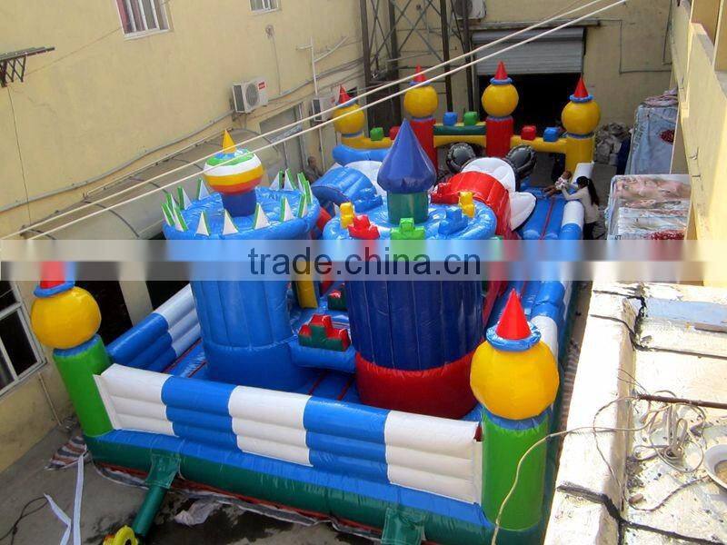 Outdoor Donald Duck cheap inflatable bouncers castle for sale