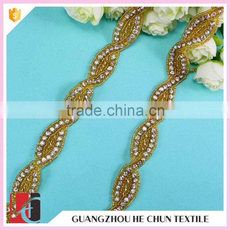 HC-5262-1 Hechun Wedding Dress 8 Shape Fashion White Beaded Trim