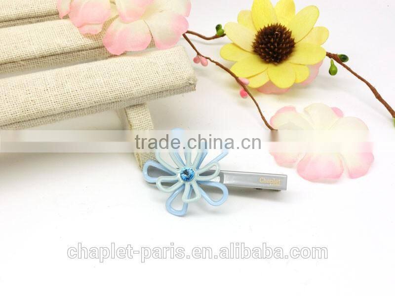 colorful heart shape hairgrip