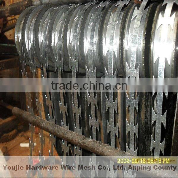 galvanized razor barbed wire hot dipped galvanized razor mesh fence